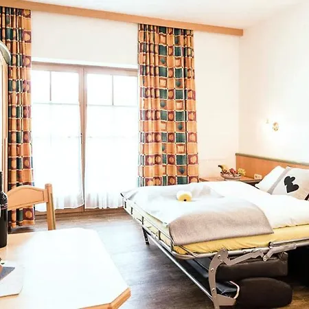 Lägenhetshotell Feriengut Hasenau