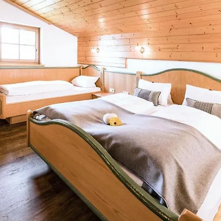 Lägenhetshotell Feriengut Hasenau 4*