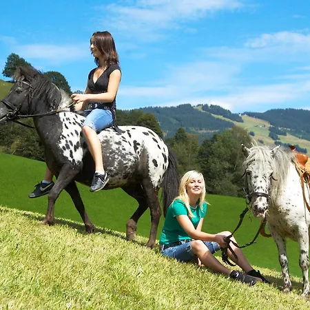 Feriengut Hasenau Lägenhetshotell Saalbach-Hinterglemm
