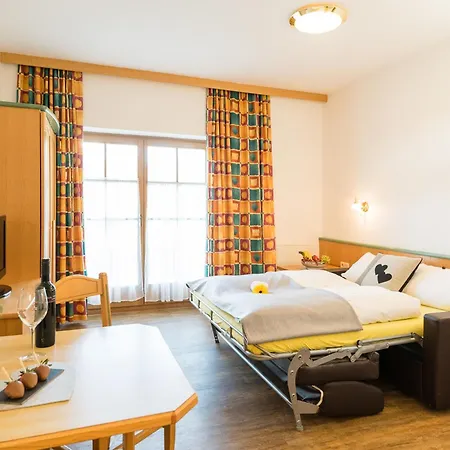 Appartementhaus Feriengut Hasenau *