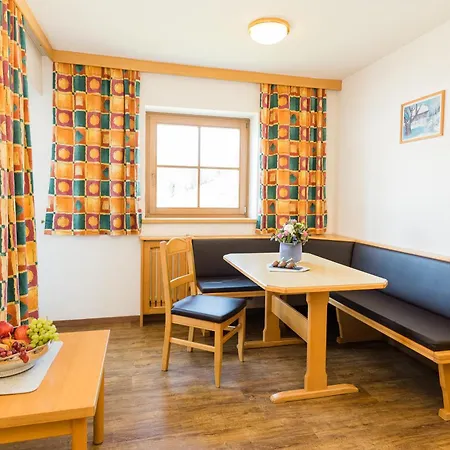 Feriengut Hasenau Lägenhetshotell 4*