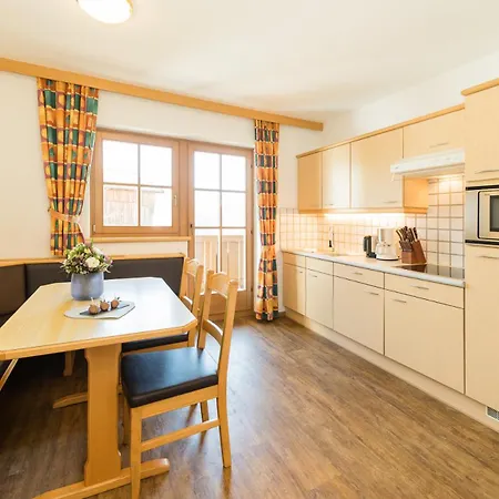 Feriengut Hasenau Aparthotel 4*