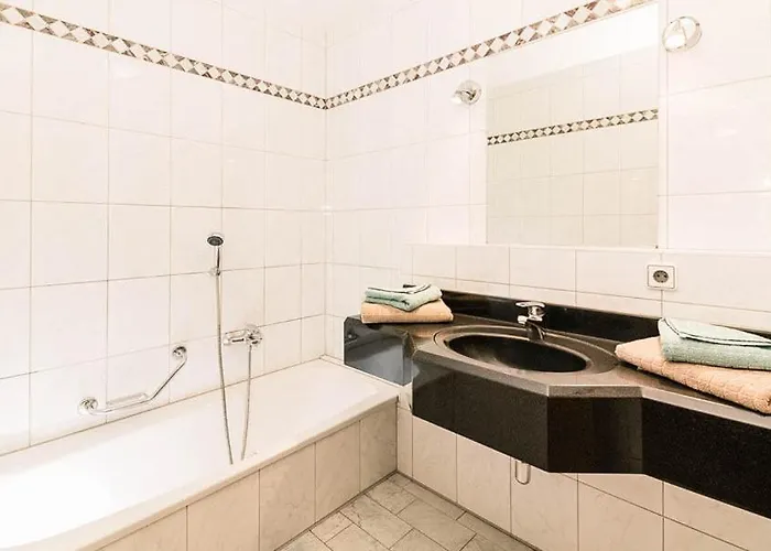 מלון דירות Feriengut Hasenau 4*